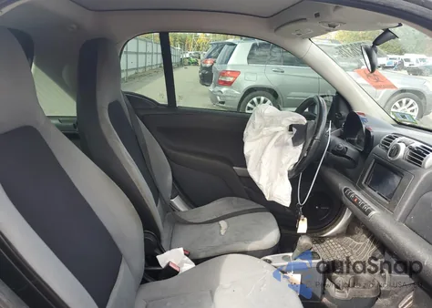 2010 Smart Fortwo Pure z USA, uszkodzony, nr VIN WMEEJ3BA5AK408639